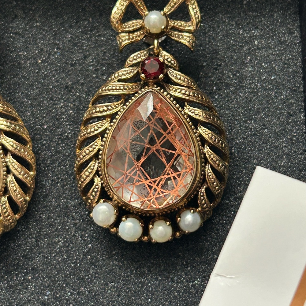 Nicky Butler Gold Tone Quartz, Pearl, And Garnet Bow Drop Dangle Earrings - Picture 3 of 3